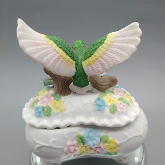 Vintage Ceramic Heart Shaped Trinket Box, Hummingbird & Flowers Matte Finish - Picture 4 of 7